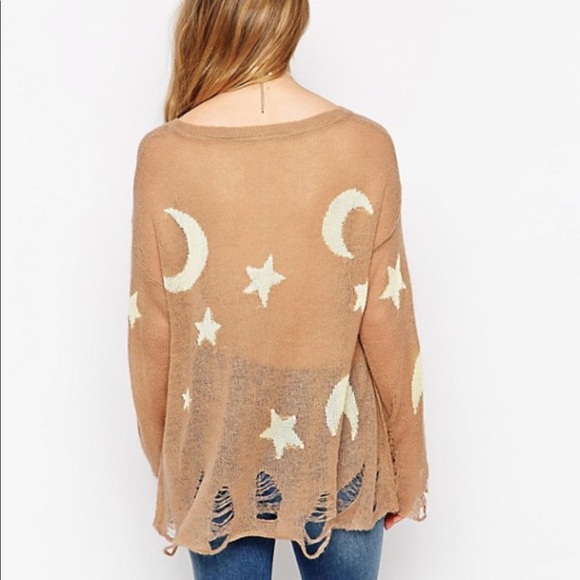 Wildfox Moon 🌙 & Stars ⭐️ Sweater - Picture 2 of 6